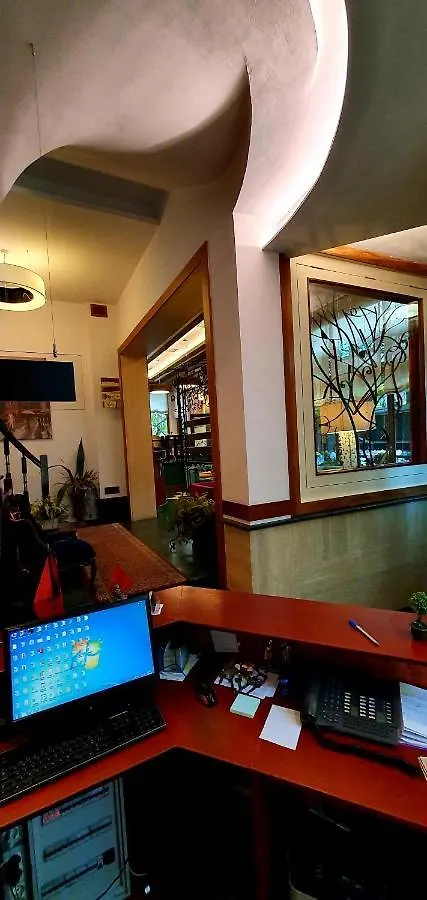 Nov Hotel Tirana Albánia