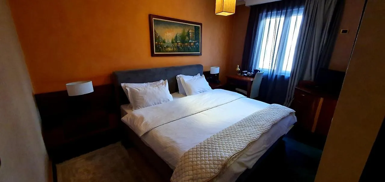 Nov Hotel Tirana
