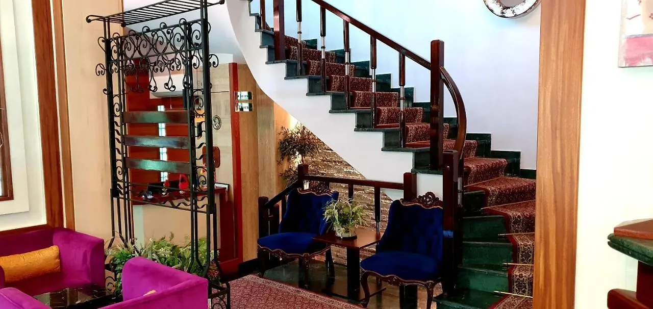 Nov Hotel Tirana